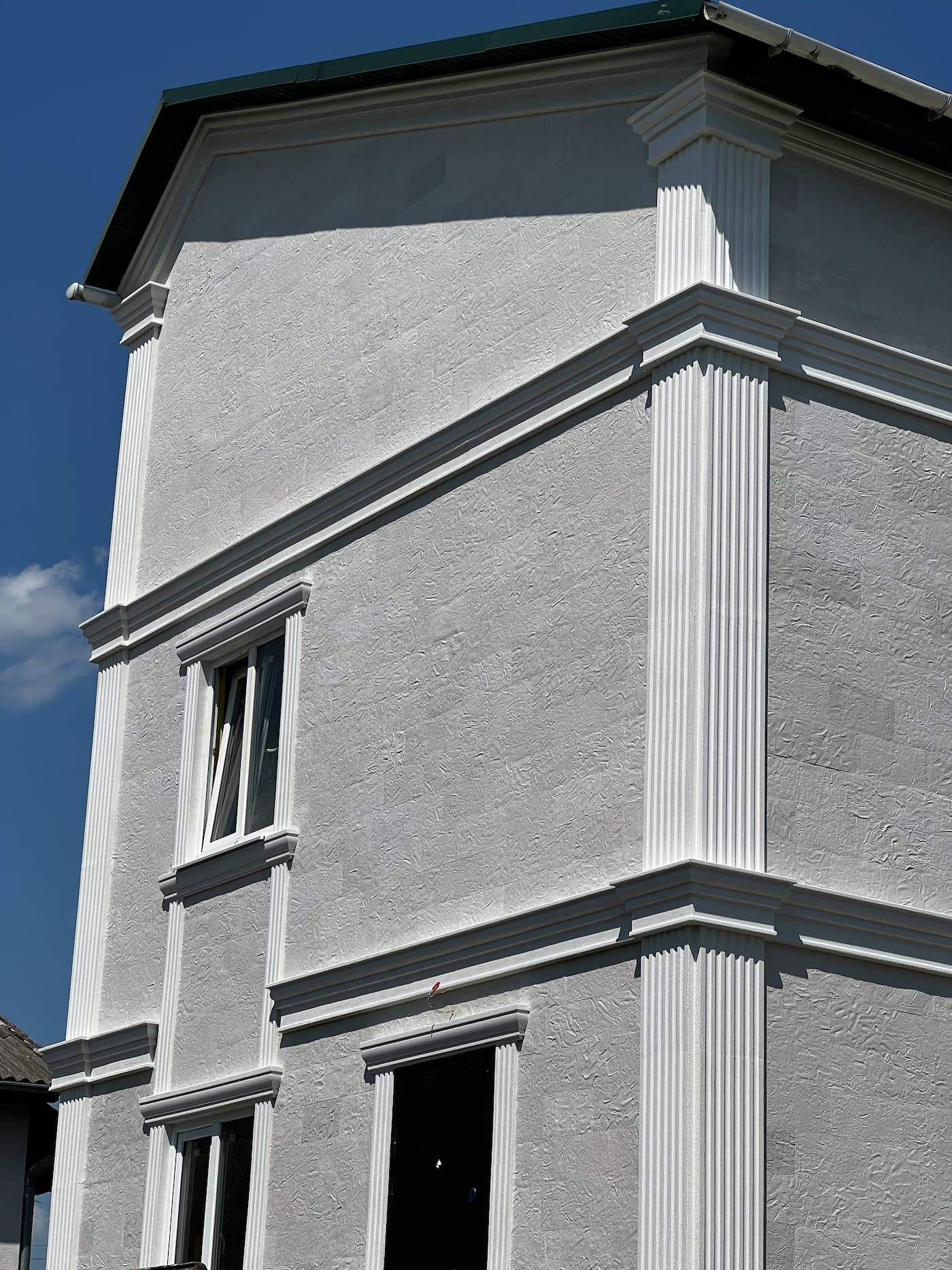 Private house in Telecentru — flexible stone facade — 1