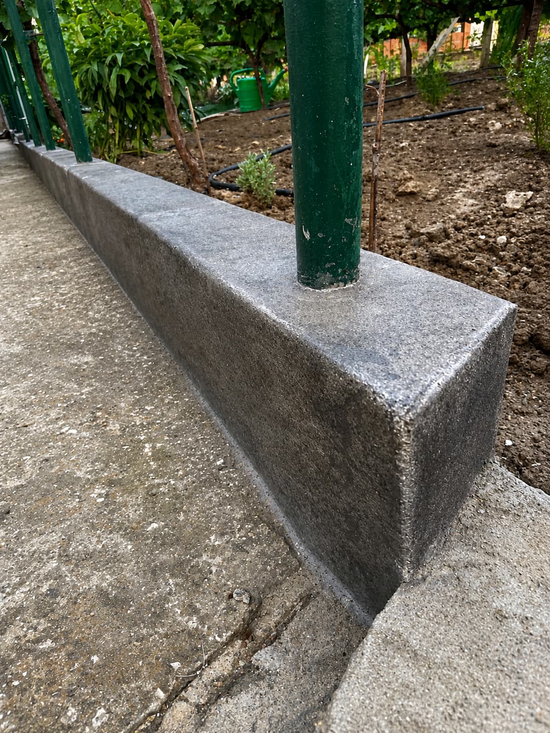 Flexible stone — house in Cimișlia — 4