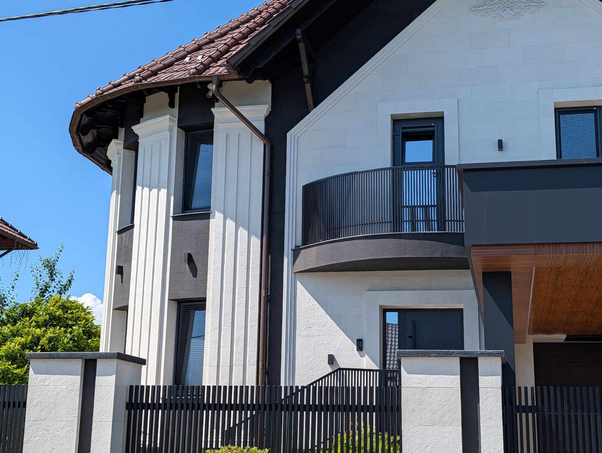 Slate Beige flexible cladding — facade detail — 38