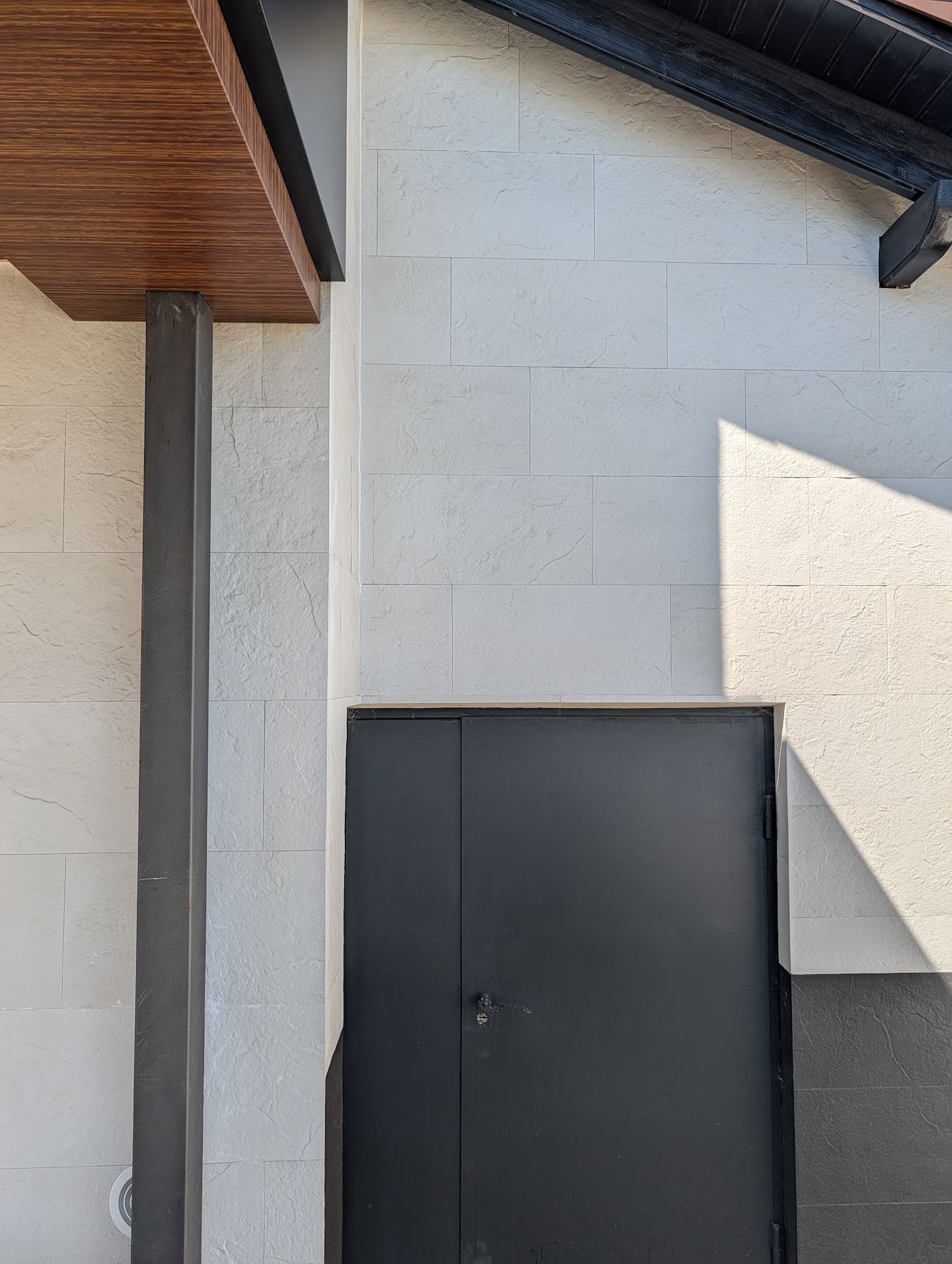 Slate Beige flexible cladding — facade detail — 4